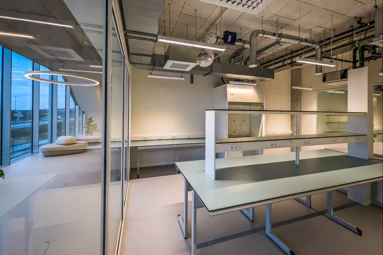 VIB HQ Bio-incubator Lab